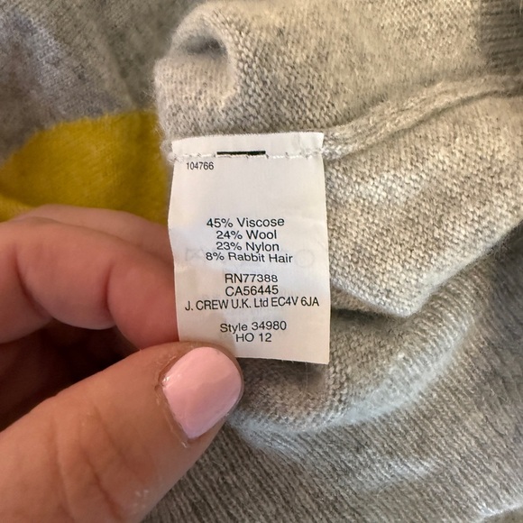 J Crew Womens Size XXS Gray Pear Long Sleeve Wool Rabbit Hair Blend Sweater - Picture 3 of 7